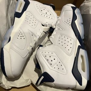 2022 GS Navy Jordan 6 Sz 6y